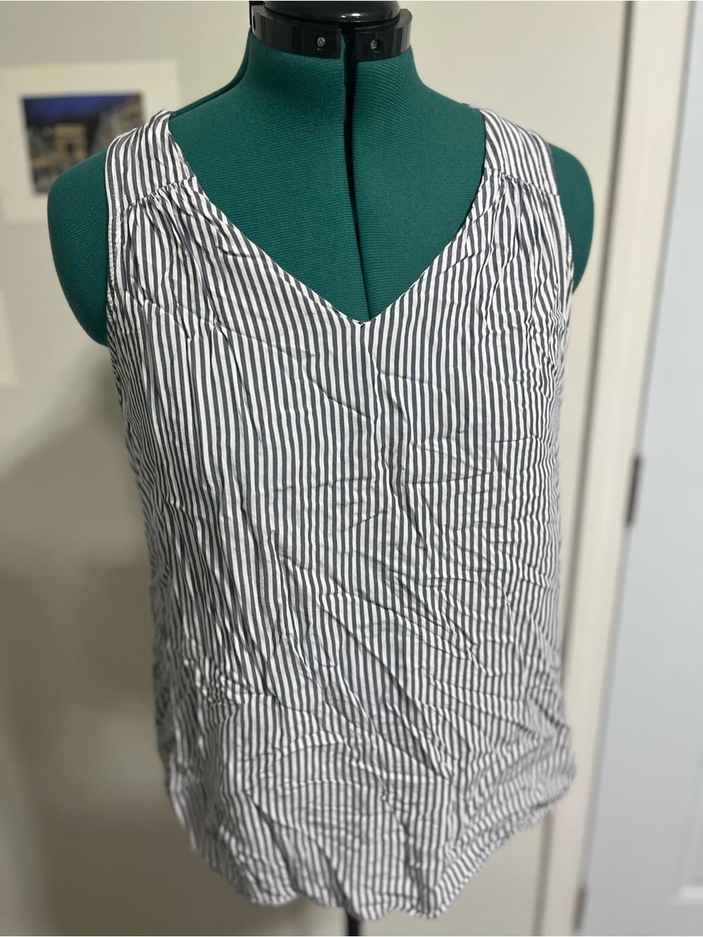 Old Navy Blue & White Striped V-Neck Sleeveless Camisole
